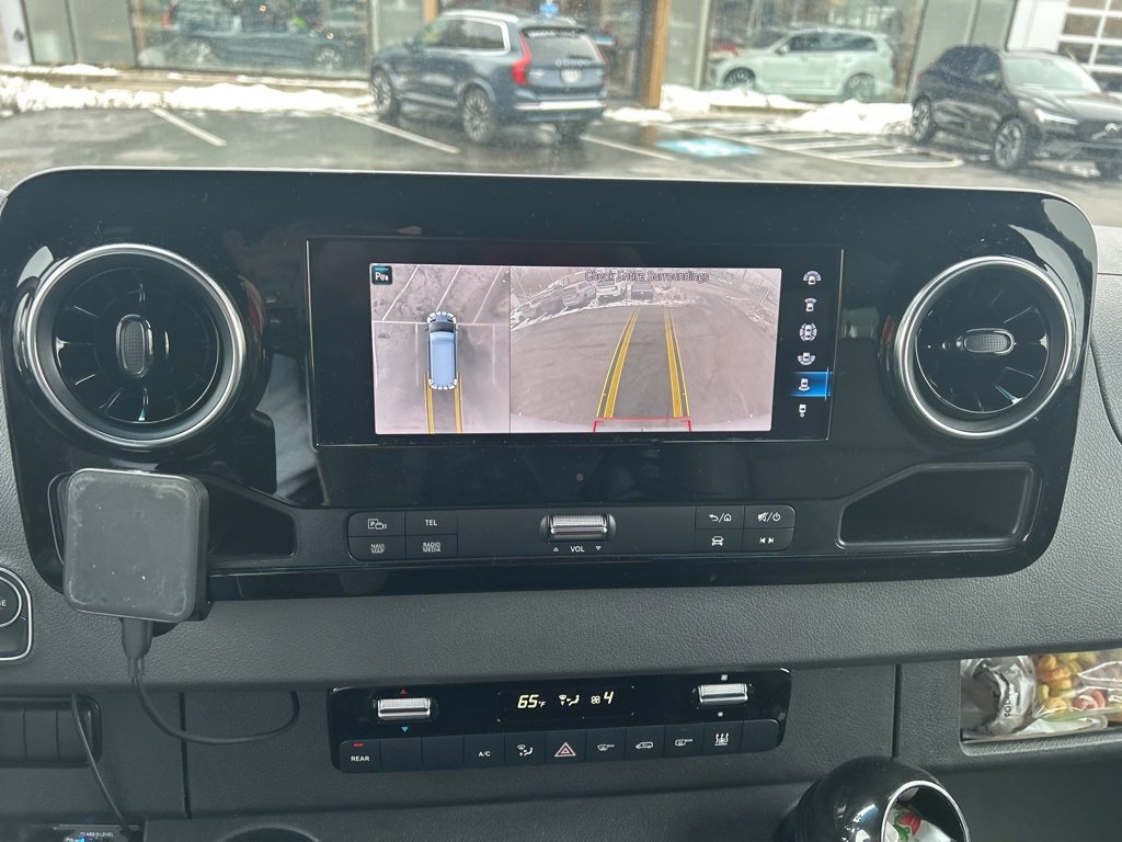 Used 2023 Mercedes-Benz Sprinter 2500 image 10