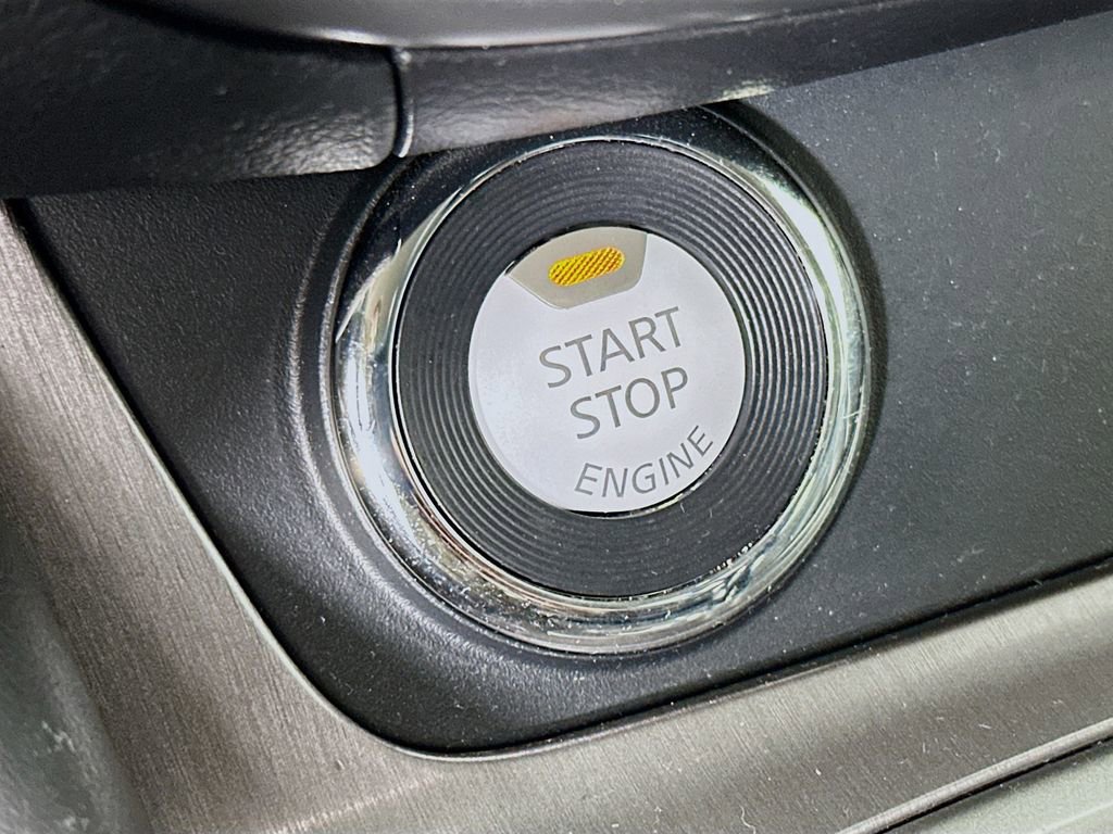 Certified 2024 Nissan Murano SV w/ SV Midnight Edition Package image 21