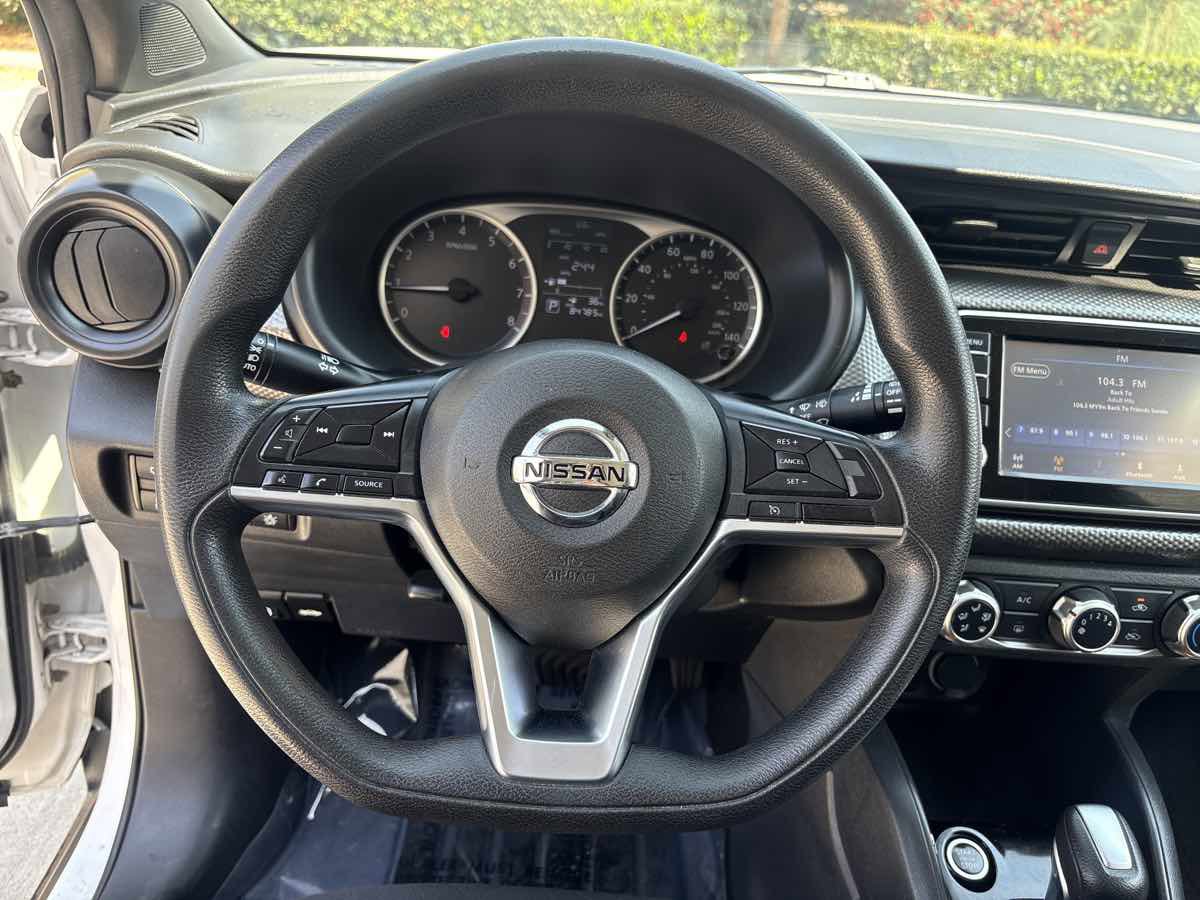 Used 2020 Nissan Kicks S FWD image 22
