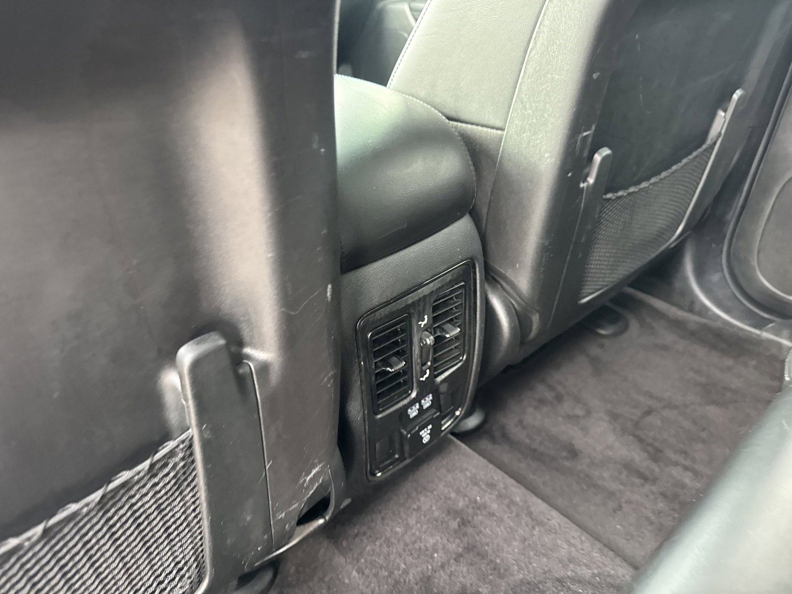 Used 2019 Jeep Grand Cherokee Limited X image 24