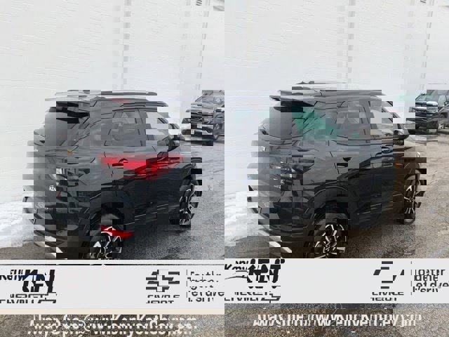 Used 2025 Chevrolet TrailBlazer LT image 4