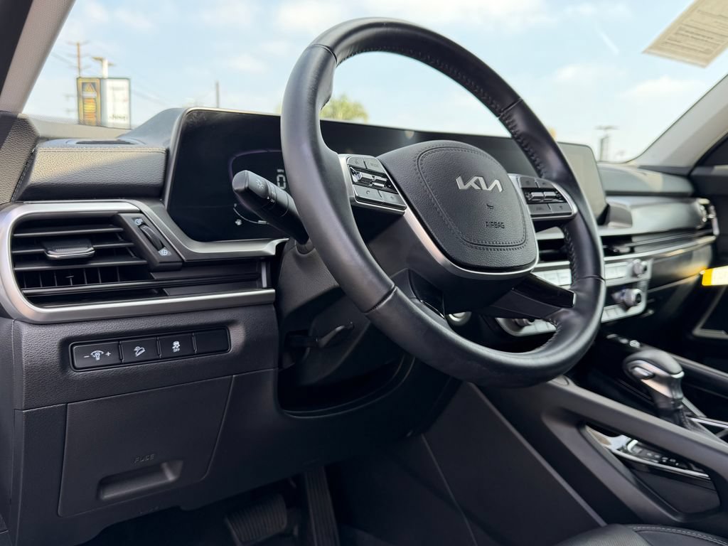 Used 2023 Kia Telluride S w/ S Sunroof Package FWD image 13
