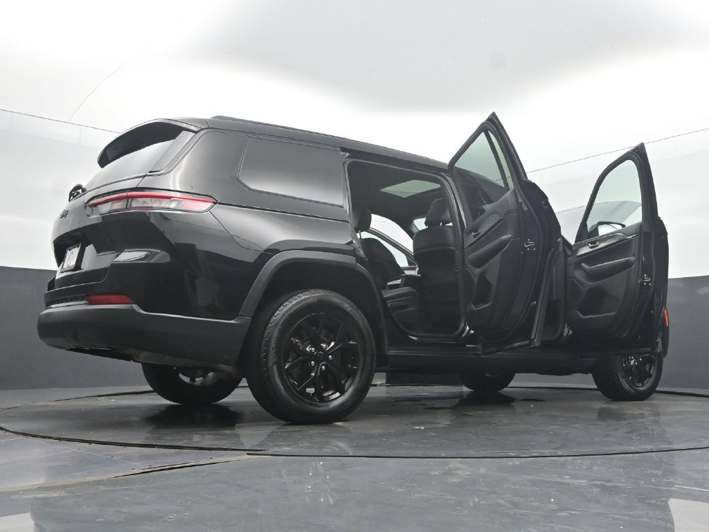 Used 2025 Jeep Grand Cherokee L Altitude AWD/4WD image 63