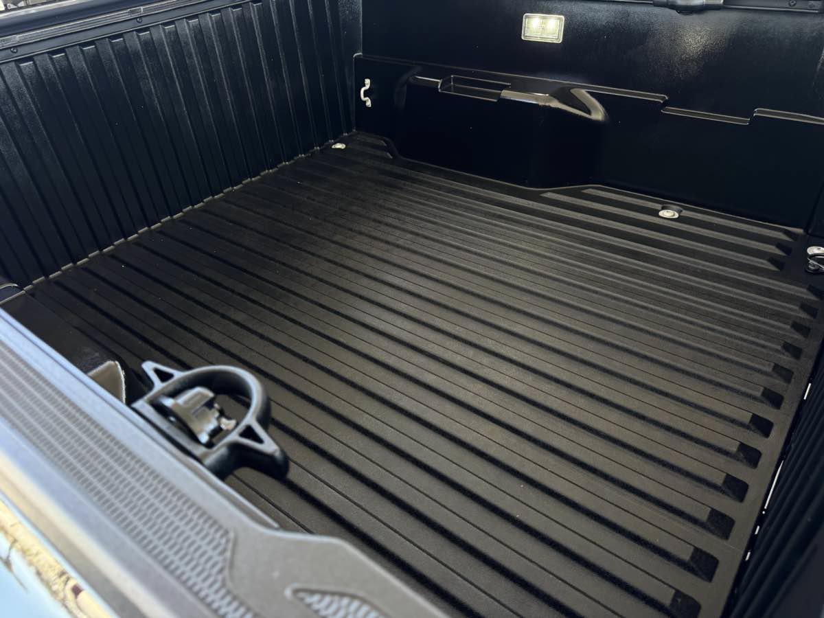 Used 2024 Toyota Tacoma TRD Sport AWD/4WD image 28