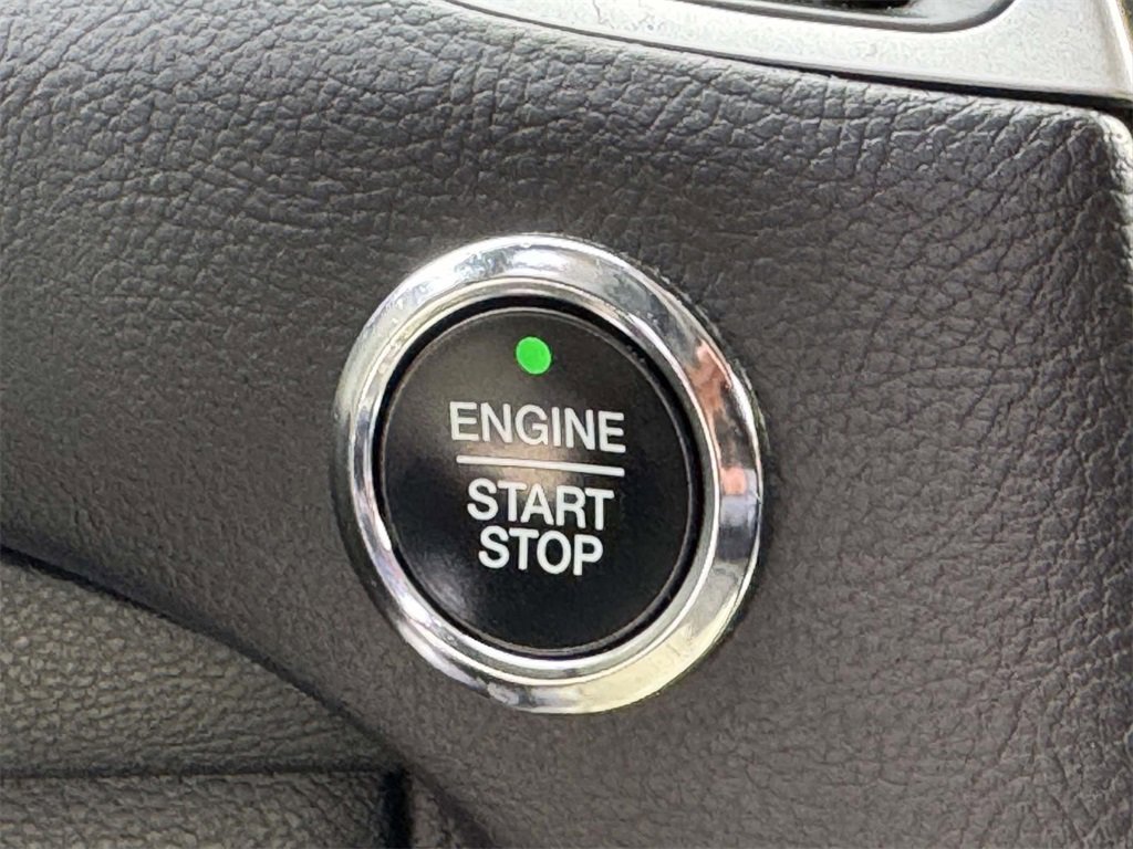 Used 2024 Ford Edge SEL image 8