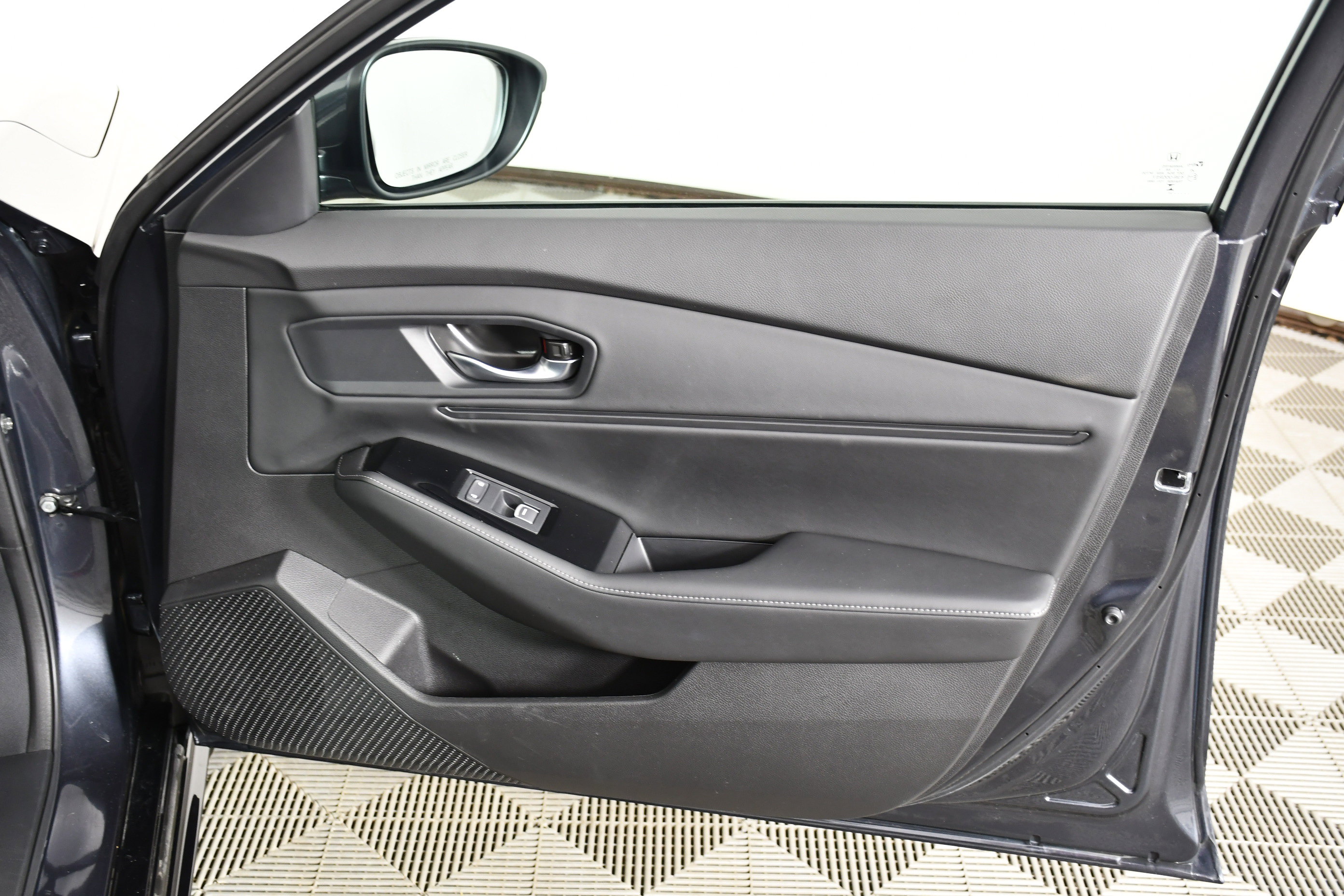 Certified 2025 Honda Accord Touring image 32