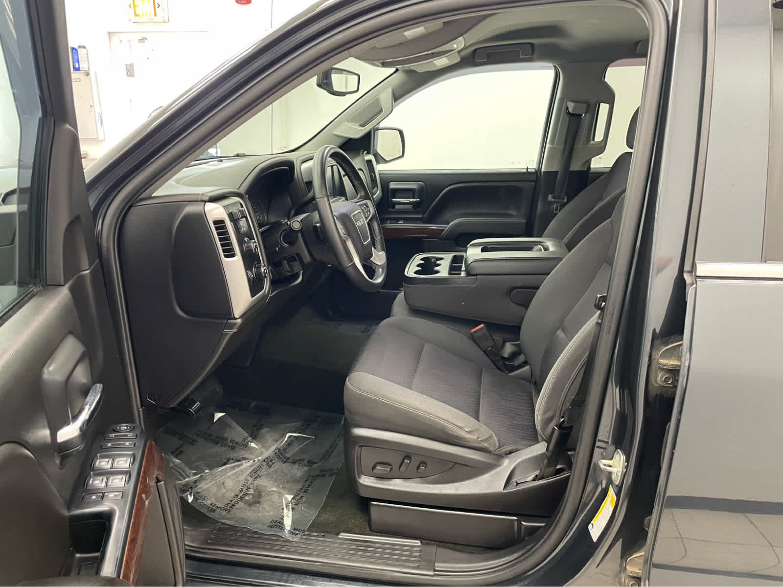 Used 2018 GMC Sierra 1500 SLE w/ SLE Value Package AWD/4WD image 7