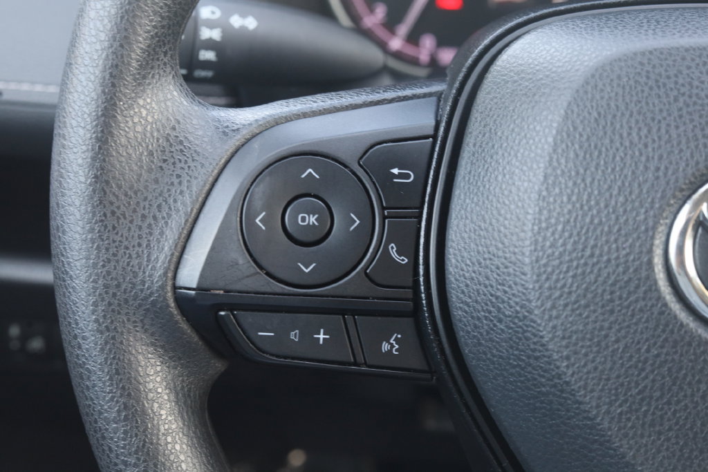 Used 2024 Toyota RAV4 LE FWD image 7