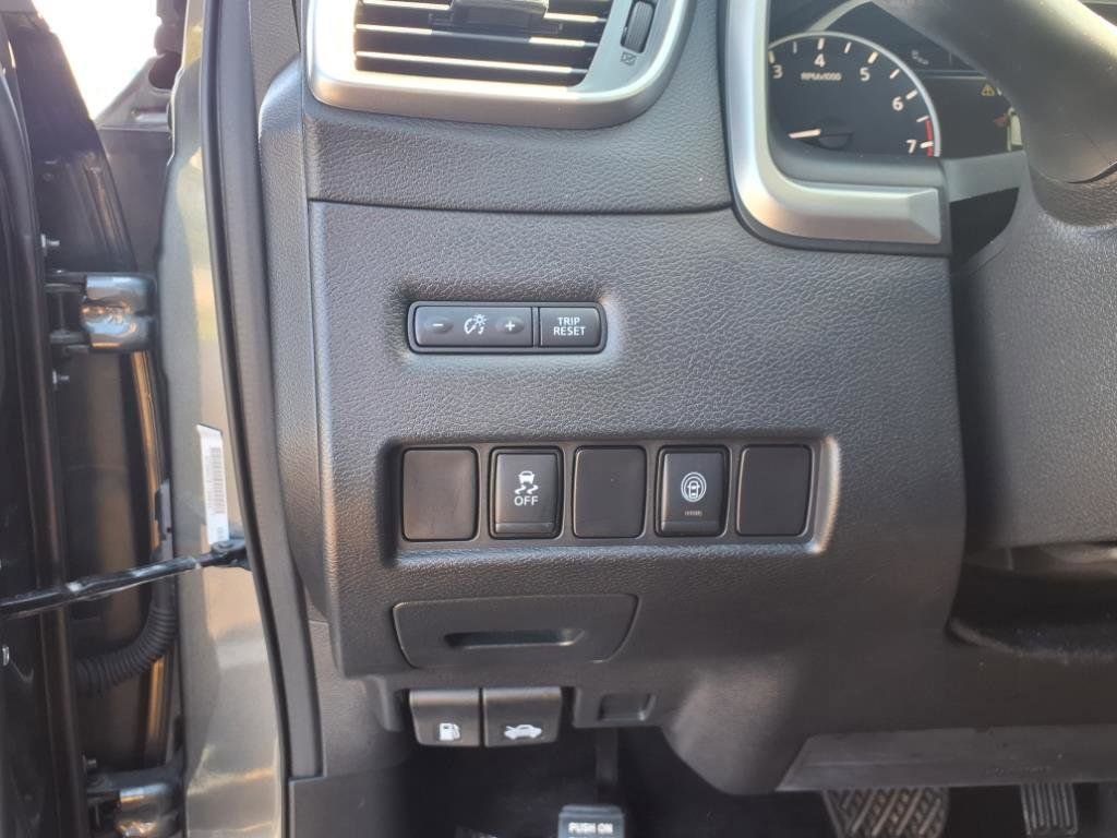 Used 2020 Nissan Murano SV w/ Cargo Package image 18