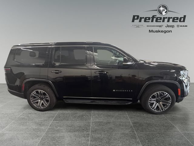 Used 2022 Jeep Wagoneer Series III AWD/4WD image 8