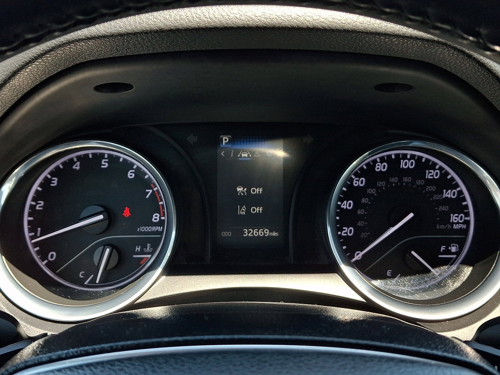 Used 2020 Toyota Camry SE FWD image 19
