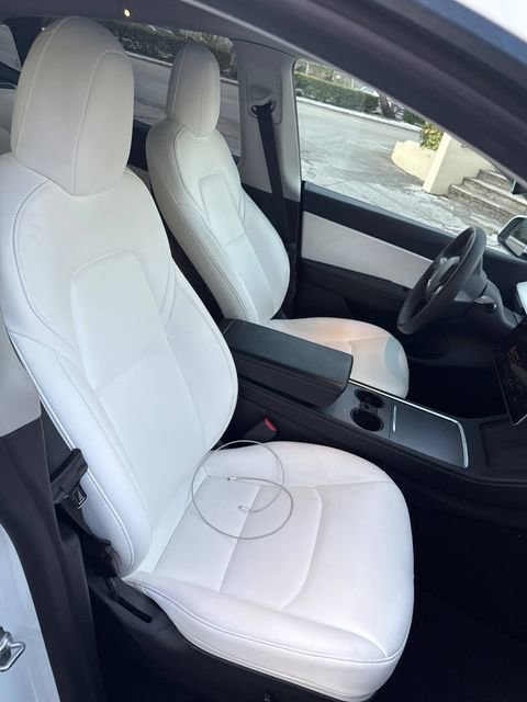 Used 2022 Tesla Model Y Performance AWD/4WD image 14