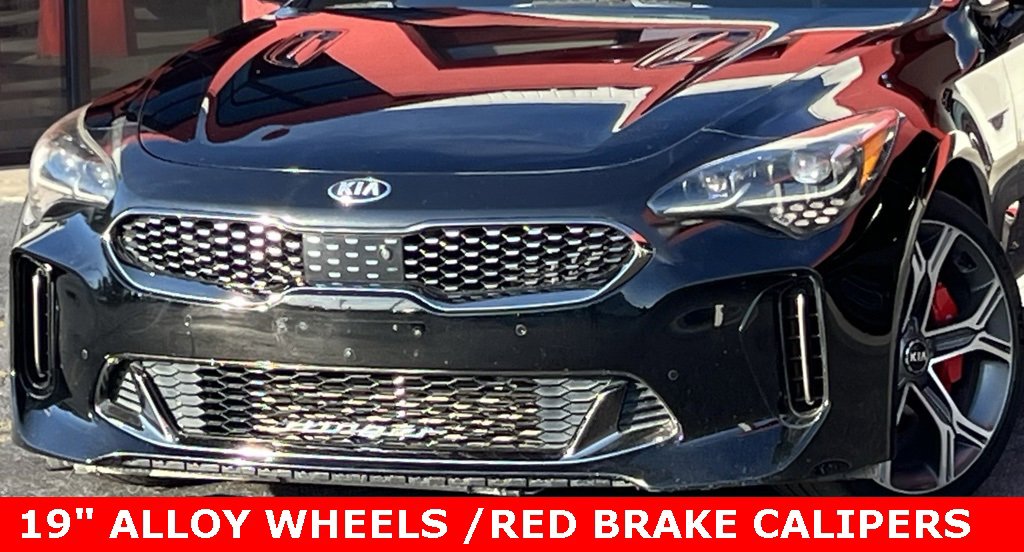 Used 2020 Kia Stinger GT2 image 2