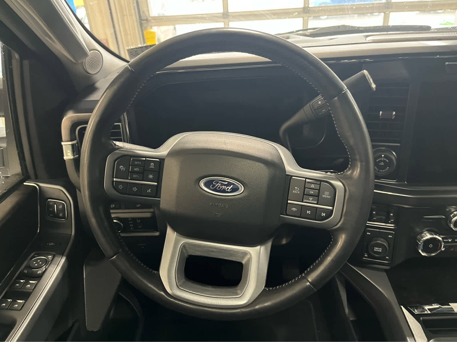 Used 2024 Ford F250 Lariat w/ Lariat Ultimate Package image 12