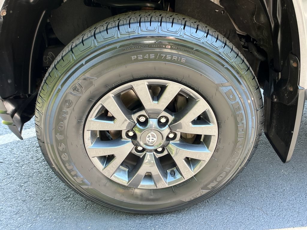 Certified 2022 Toyota Tacoma SR5 w/ SR5 Appearance Package (SM) AWD/4WD image 23