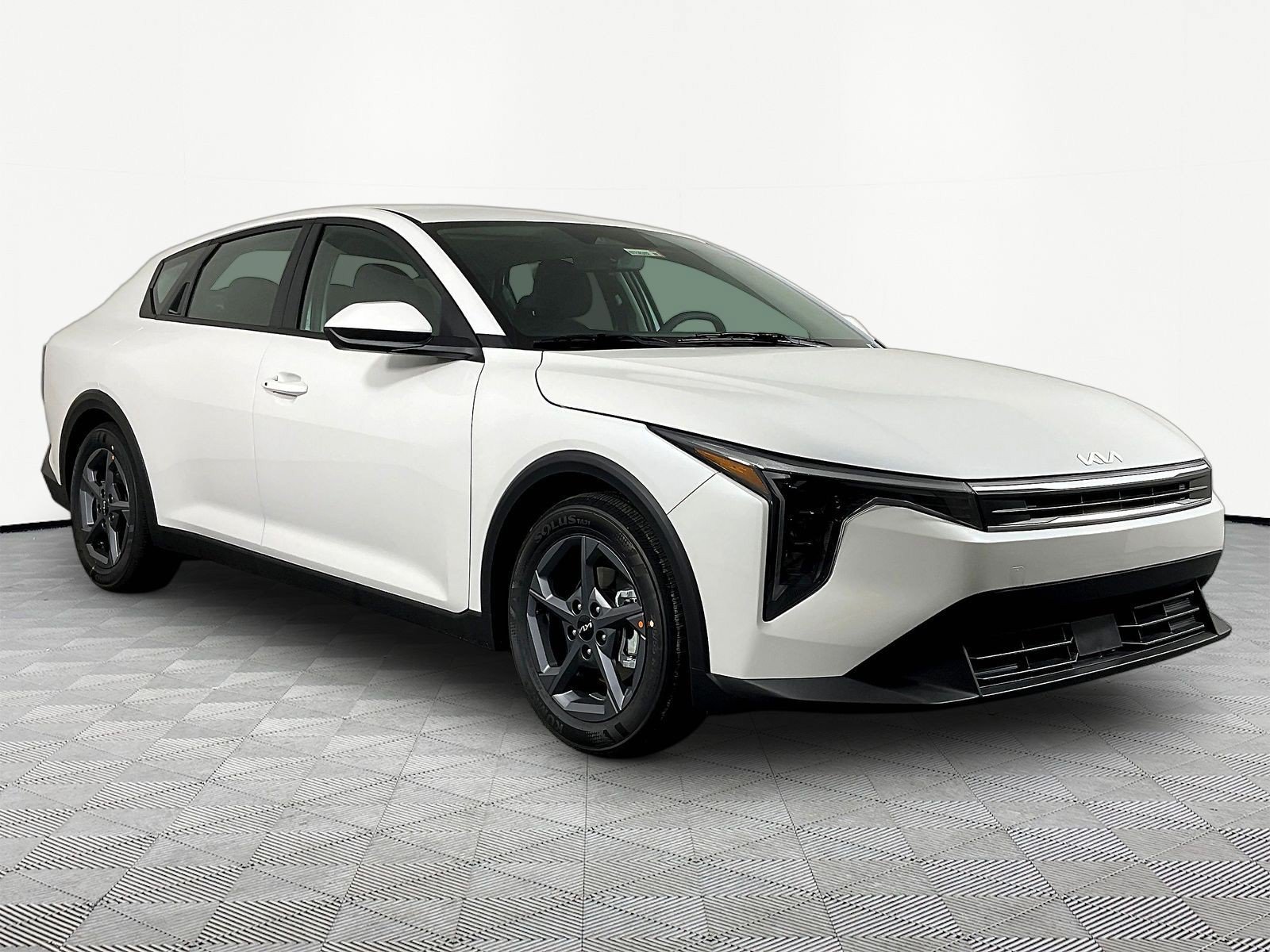 New 2026 Kia K4 FWD image 3