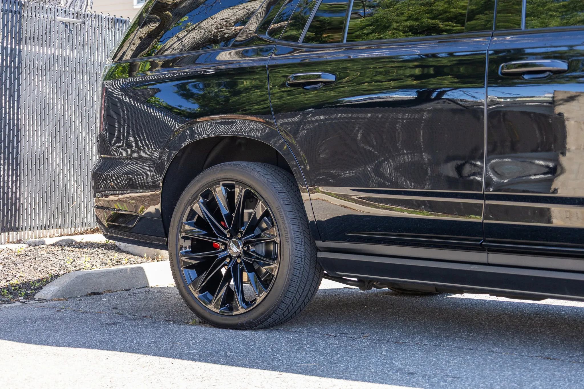 Used 2026 Cadillac Escalade V AWD/4WD image 38