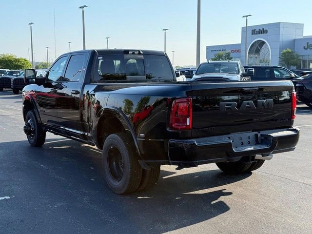 New 2025 RAM 3500 Limited image 5