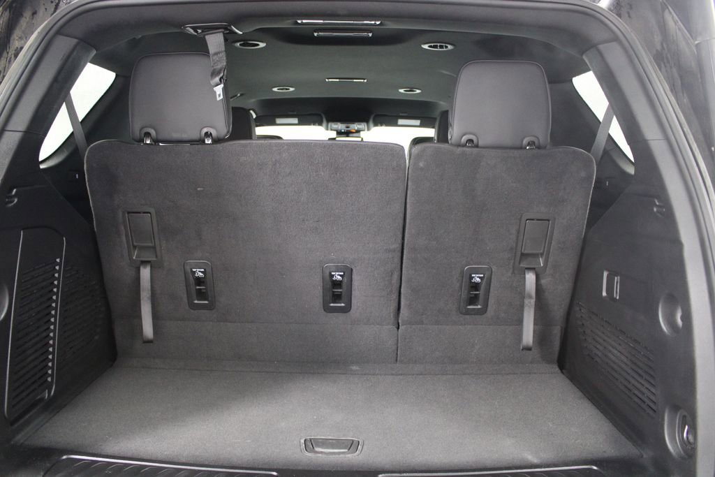 Used 2024 GMC Yukon SLT image 17