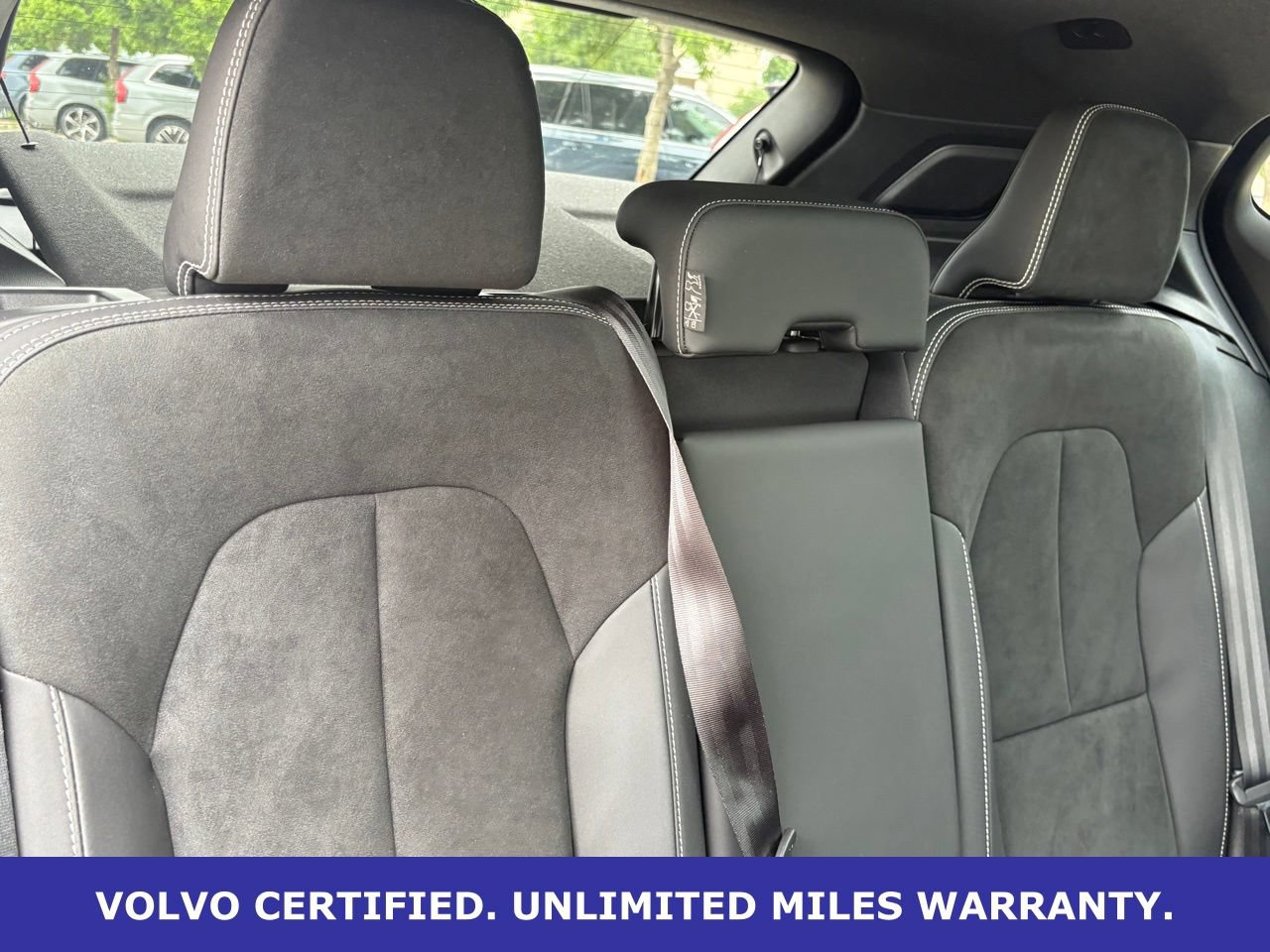 Certified 2023 Volvo XC40 B5 Plus w/ Climate Package AWD/4WD image 33