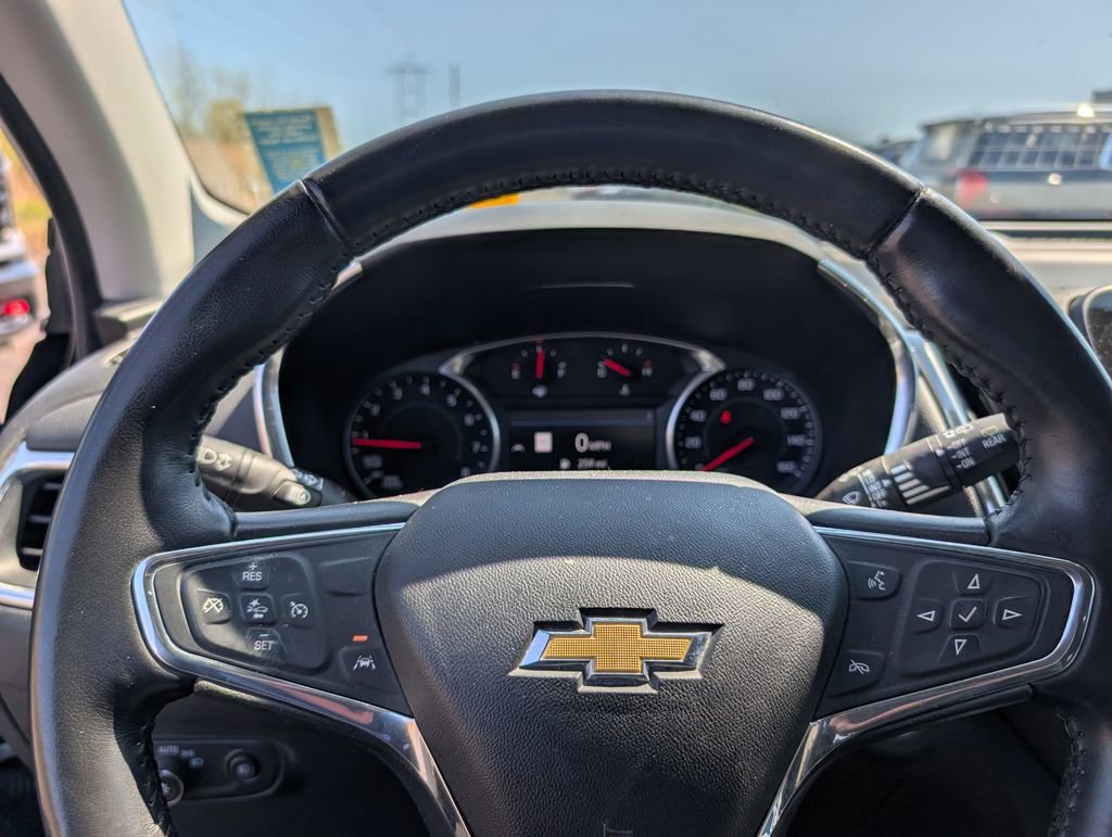 Used 2020 Chevrolet Equinox LT AWD/4WD image 12