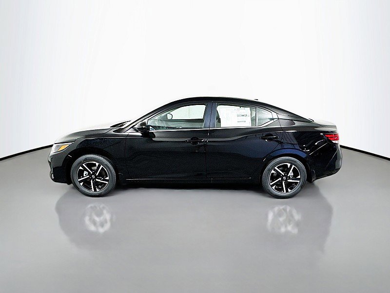 Used 2025 Nissan Sentra SV w/ Trunk Package image 4