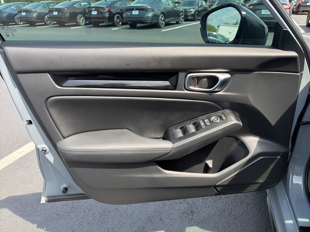 Certified 2025 Honda Civic Sport Touring image 18