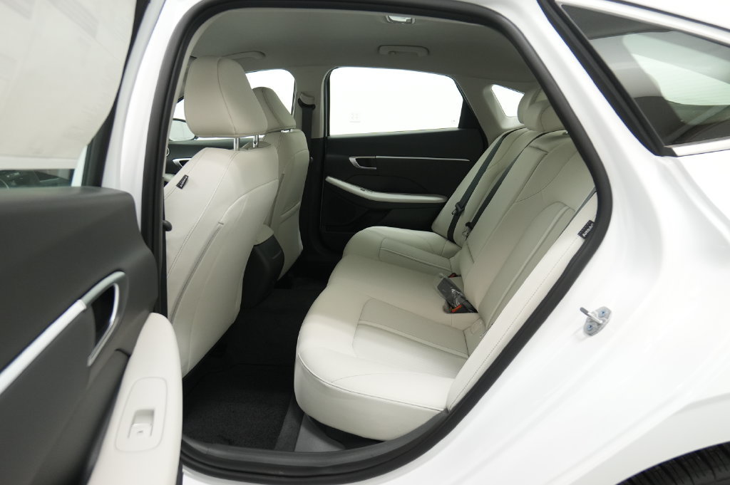 New 2026 Hyundai Sonata SEL AWD/4WD image 15