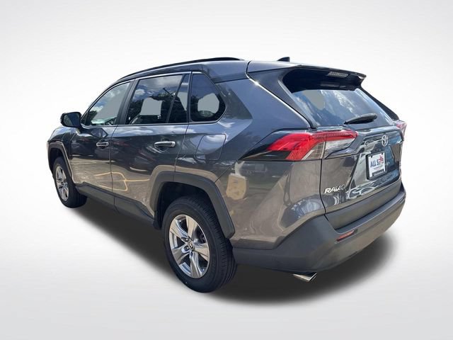 Used 2022 Toyota RAV4 XLE AWD/4WD image 7