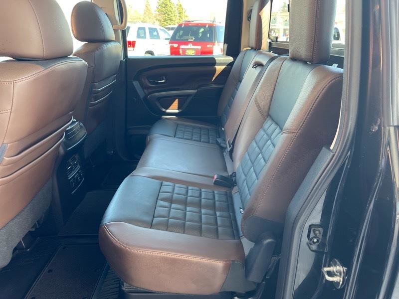 Used 2016 Nissan Titan Platinum Reserve image 38