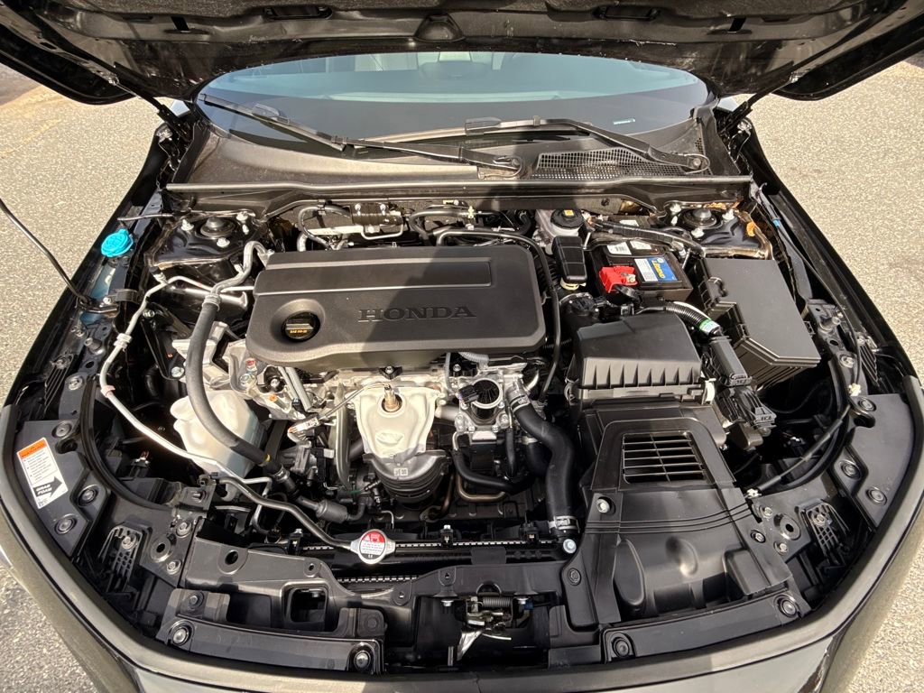 Used 2025 Honda Civic Sport image 12