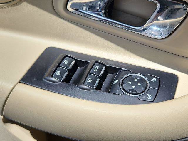 Used 2013 Ford Taurus SE FWD image 12
