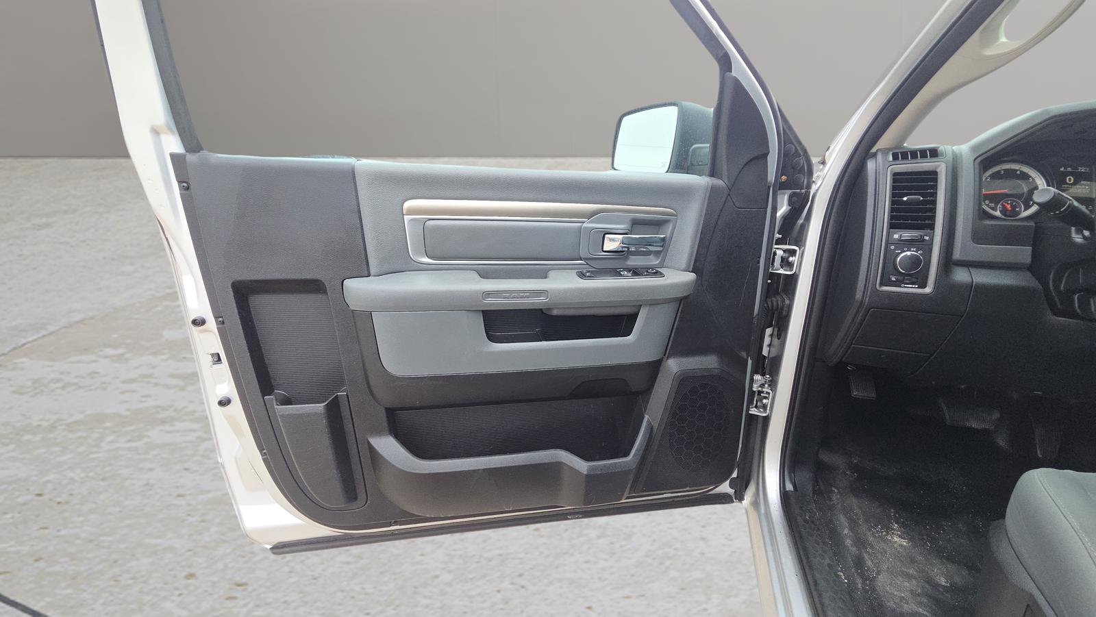 Used 2017 RAM 1500 Tradesman w/ Power & Remote Entry Group image 21