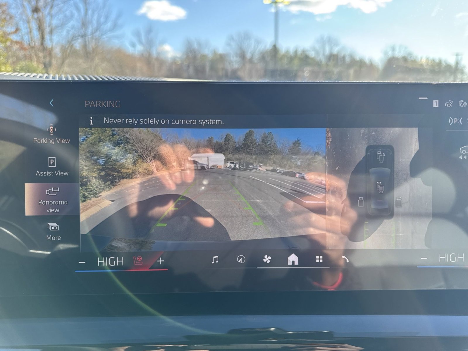 New 2026 BMW 550e xDrive w/ Executive Package image 14