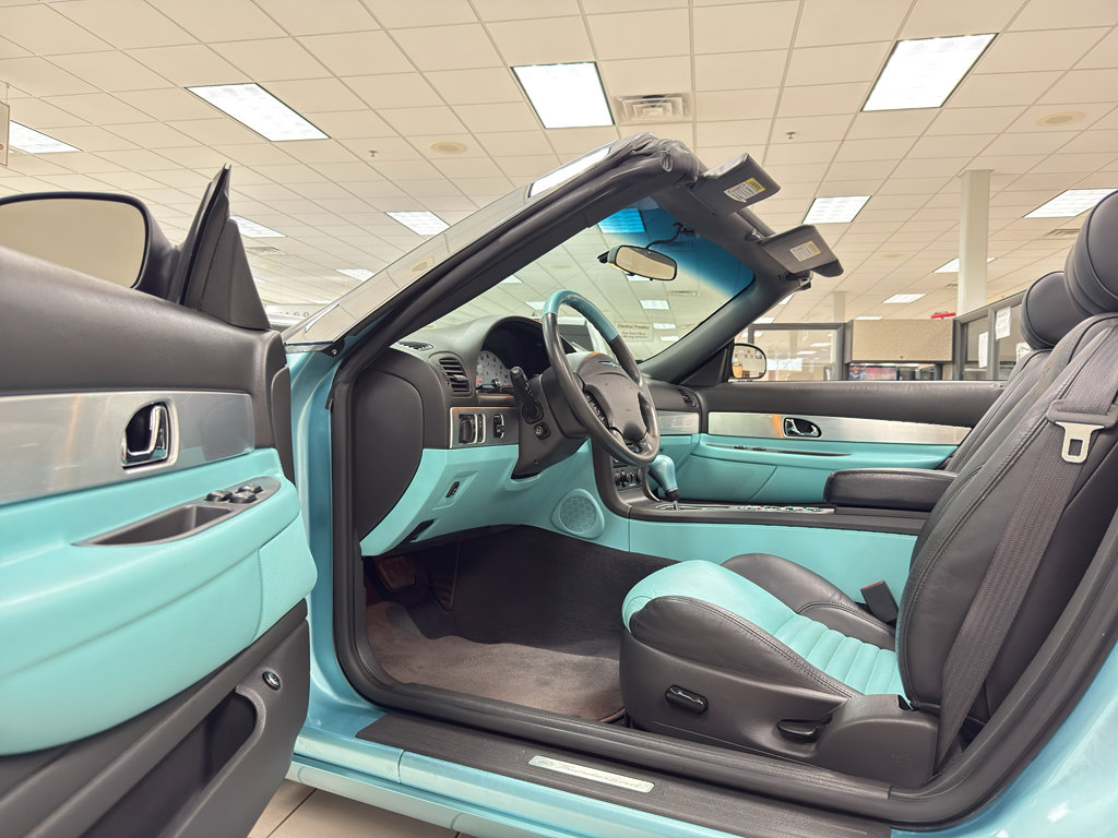 Used 2002 Ford Thunderbird RWD image 13