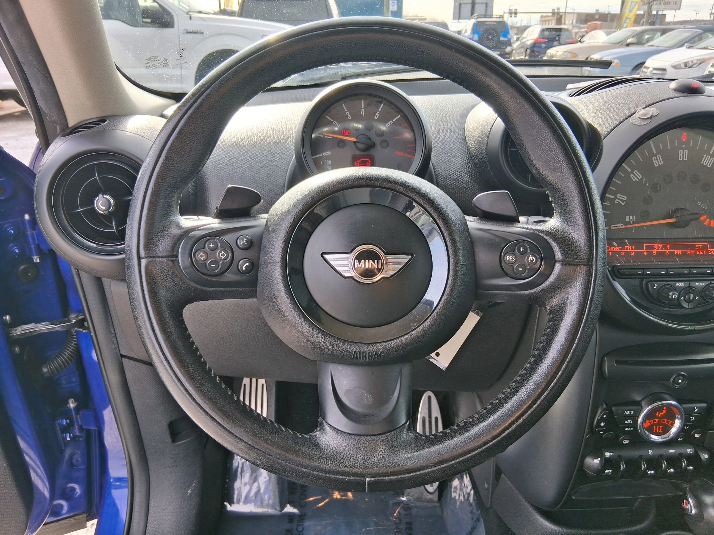 Used 2015 MINI Cooper Paceman S image 16