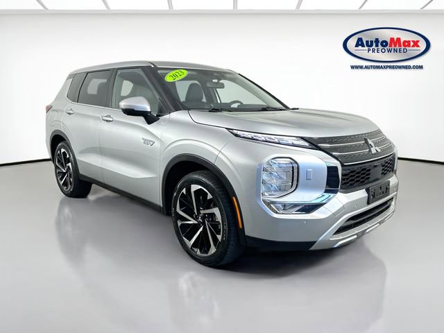 Used 2023 Mitsubishi Outlander SE