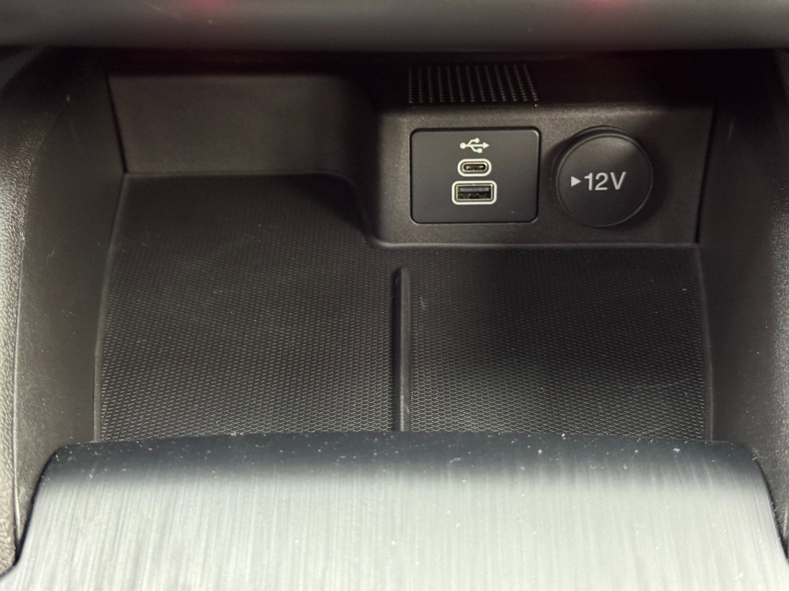 Used 2024 Ford Escape ST-Line Select image 29