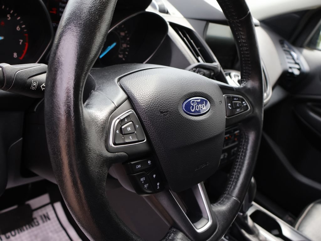 Used 2019 Ford Escape Titanium FWD image 18