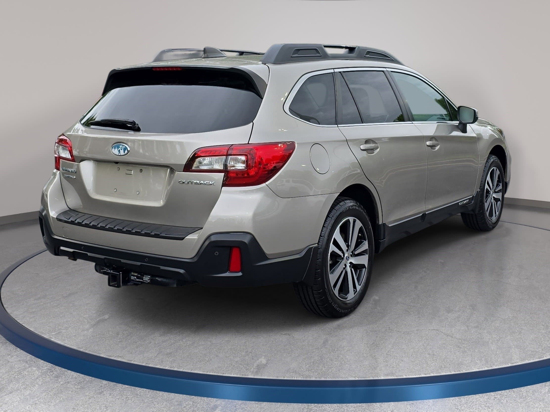 Used 2019 Subaru Outback 2.5i Limited w/ Popular Package #2 AWD/4WD image 5