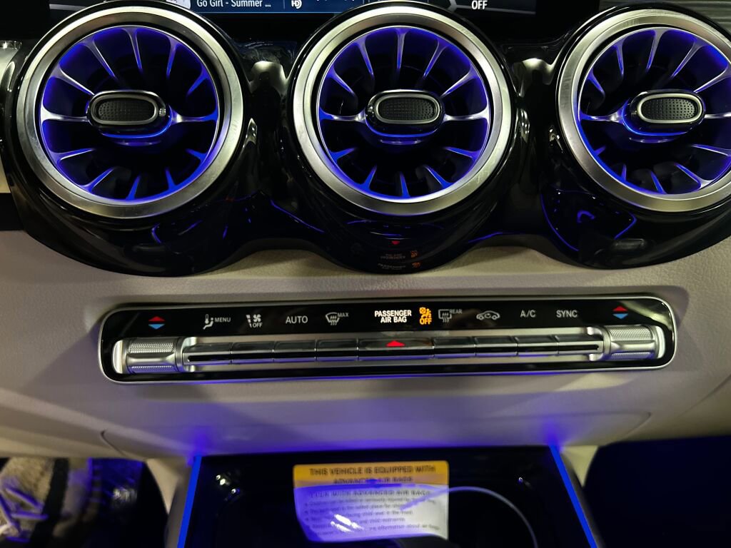 New 2026 Mercedes-Benz GLB 250 4MATIC image 11