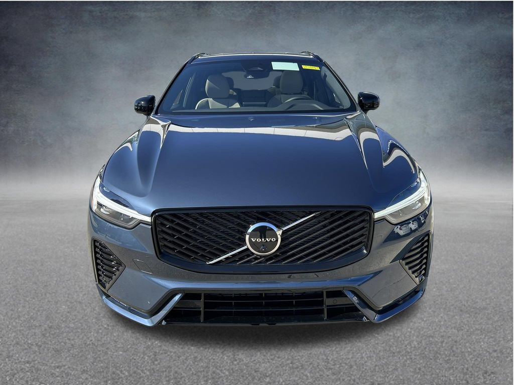 New 2026 Volvo XC60 B5 Plus w/ Climate Package AWD/4WD image 3