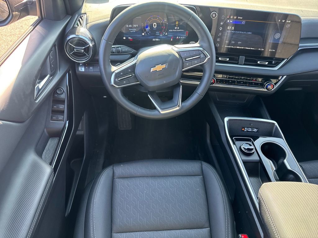 Used 2026 Chevrolet Equinox LT w/ Convenience Package II FWD image 13