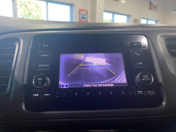 Used 2016 Honda HR-V LX image 24