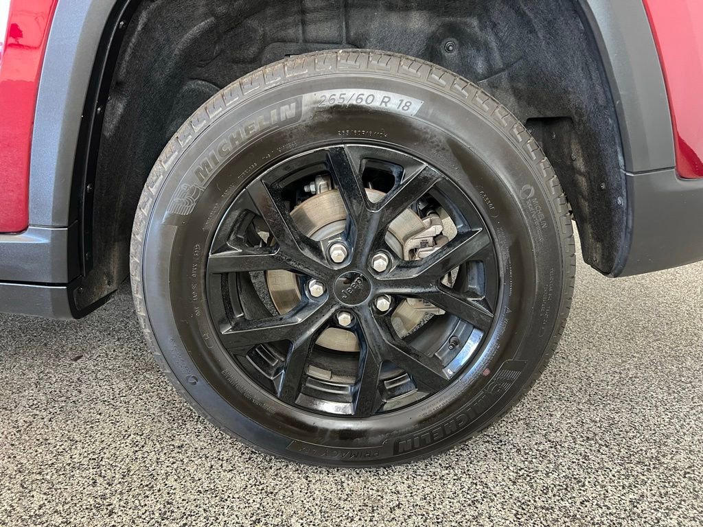 Used 2024 Jeep Grand Cherokee Altitude image 22