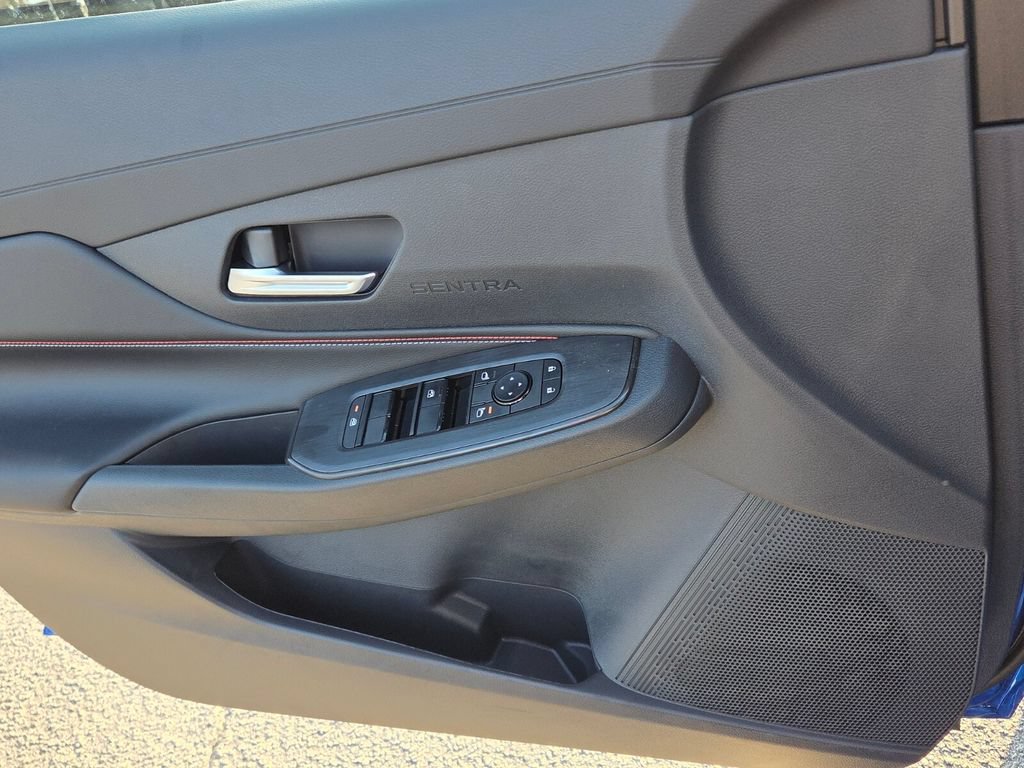 New 2027 Nissan Sentra SR w/ Floor Mat Package FWD image 25