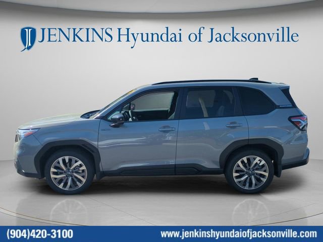 Used 2025 Subaru Forester Touring AWD/4WD image 10
