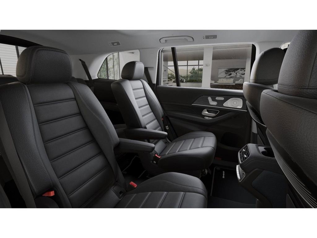 New 2026 Mercedes-Benz GLS 450 4MATIC image 5