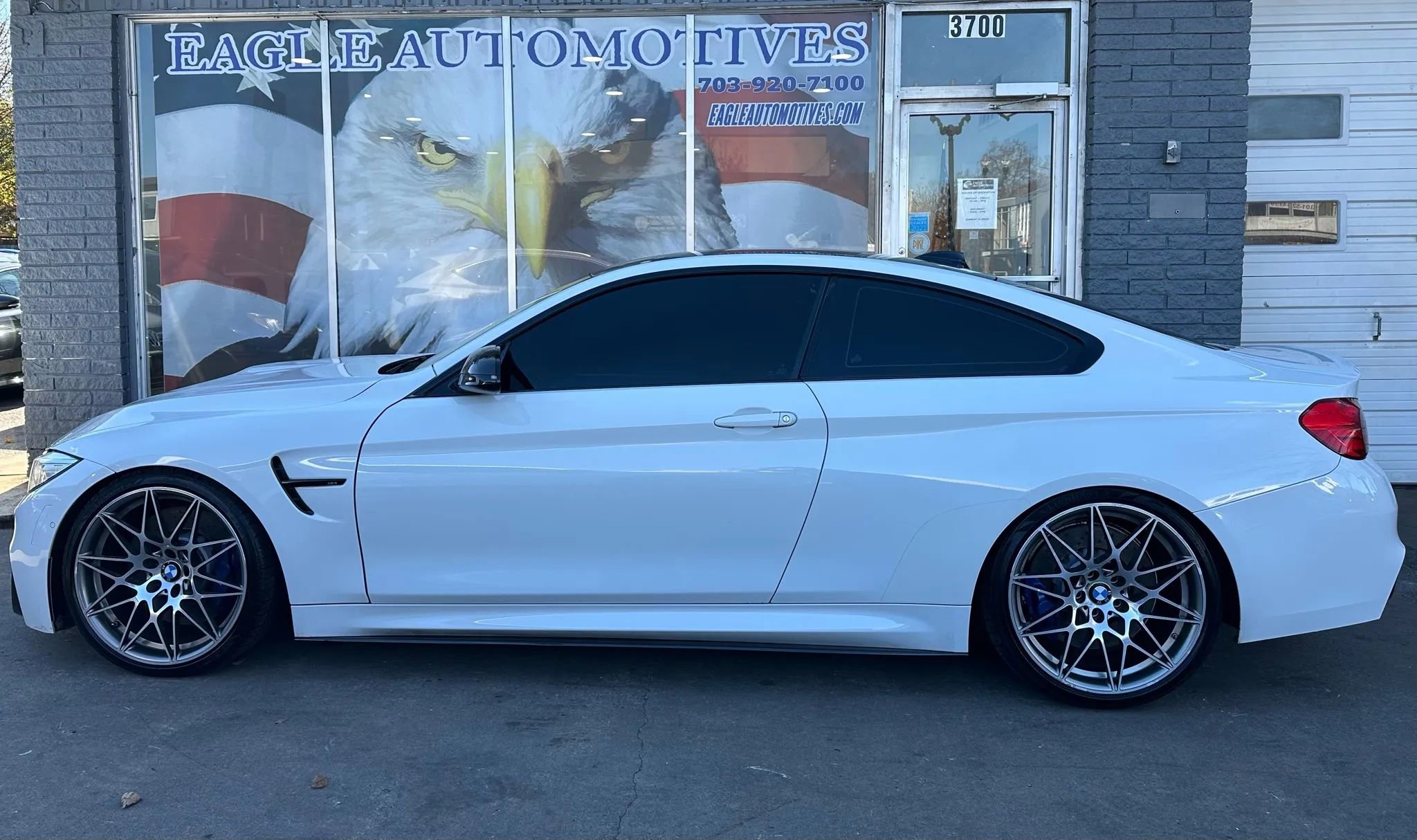 Used 2017 BMW M4 Coupe image 6