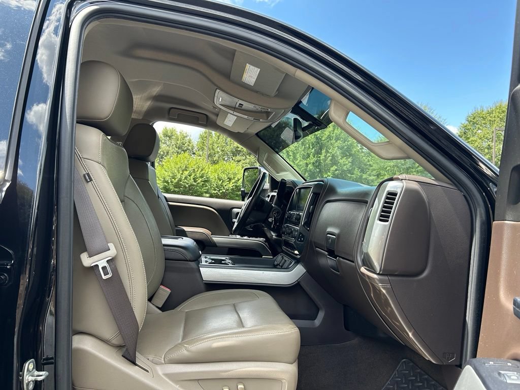 Used 2018 Chevrolet Silverado 2500 LTZ w/ Duramax Plus Package AWD/4WD image 56